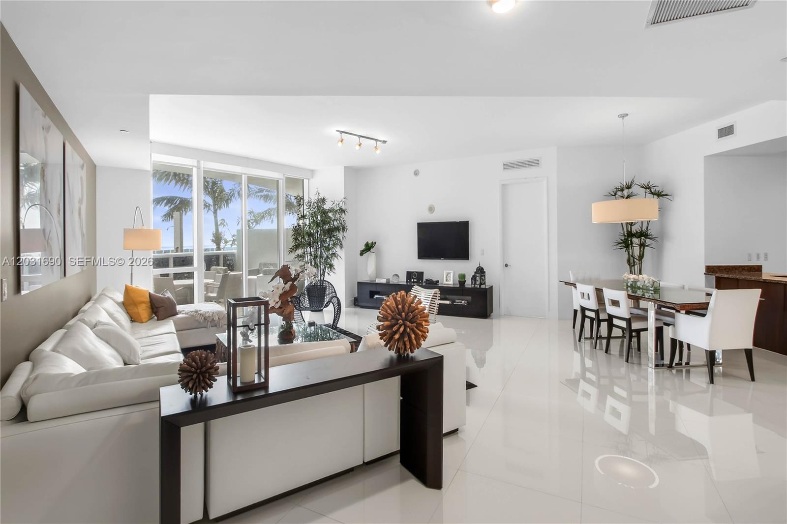 TDR TOWER III CONDO - Residential