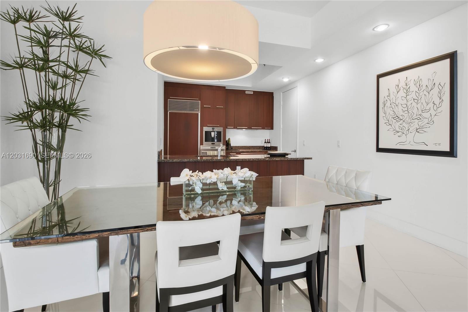 TDR TOWER III CONDO - Residential