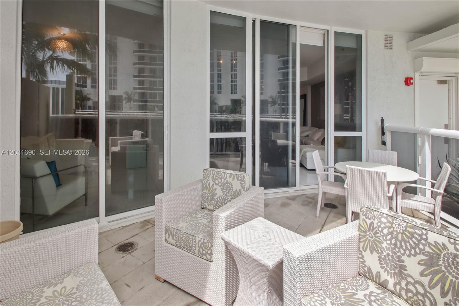 TDR TOWER III CONDO - Residential