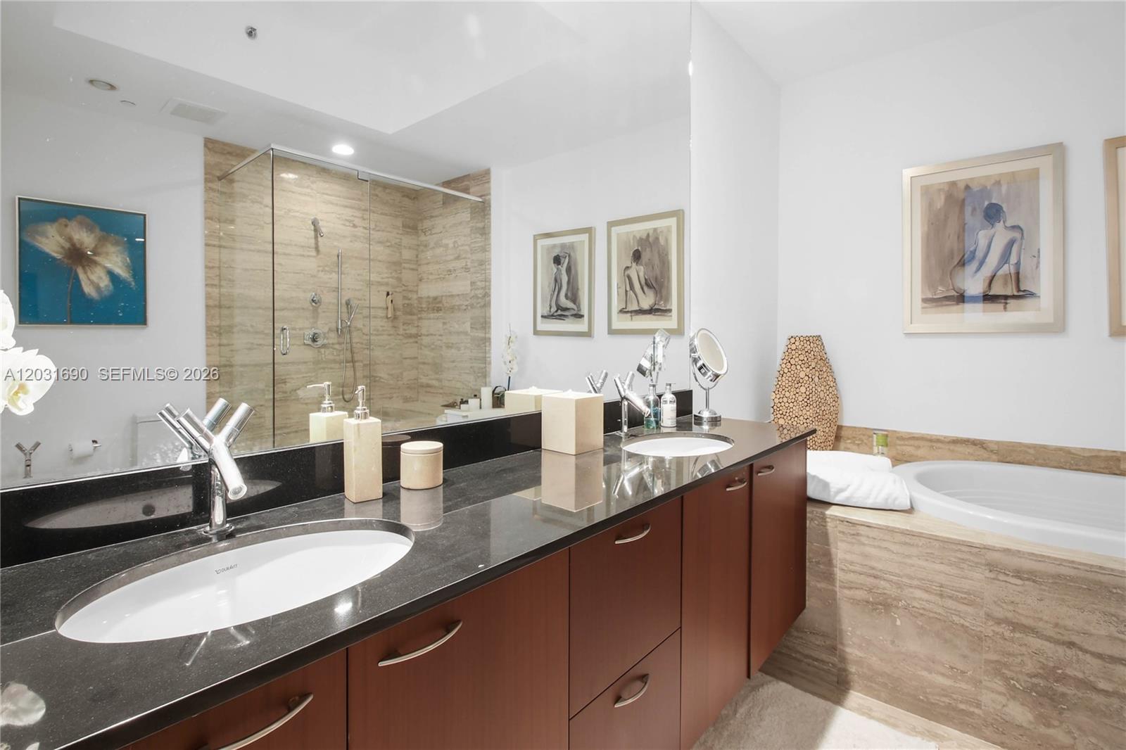 TDR TOWER III CONDO - Residential