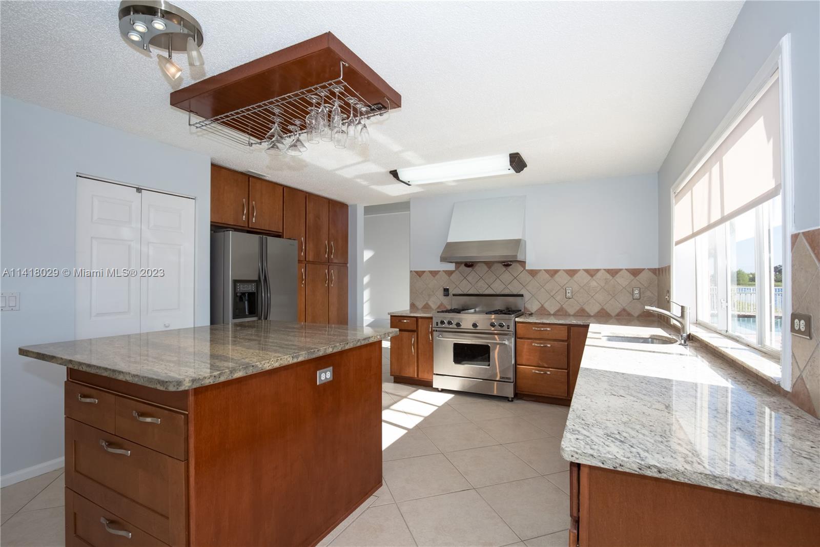 SILVER LAKES PHASE III RE - Residential Lease