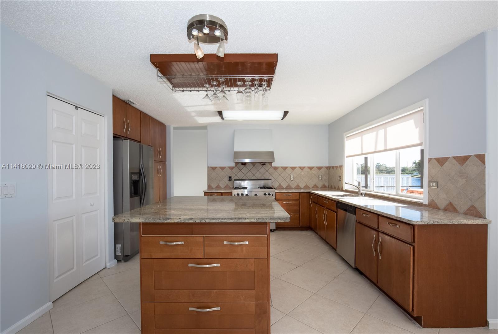 SILVER LAKES PHASE III RE - Residential Lease