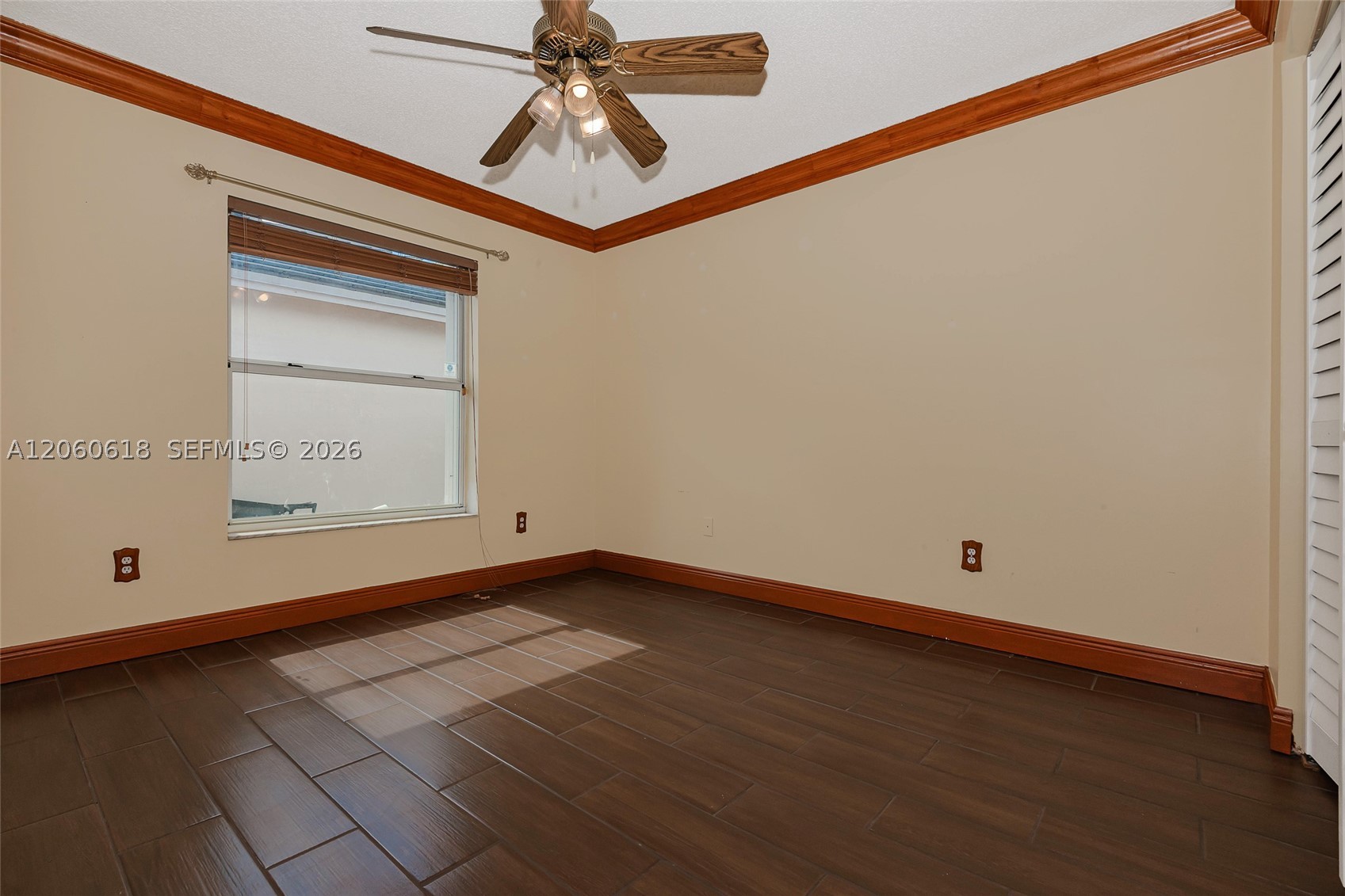 WOODS LAKE - Residential