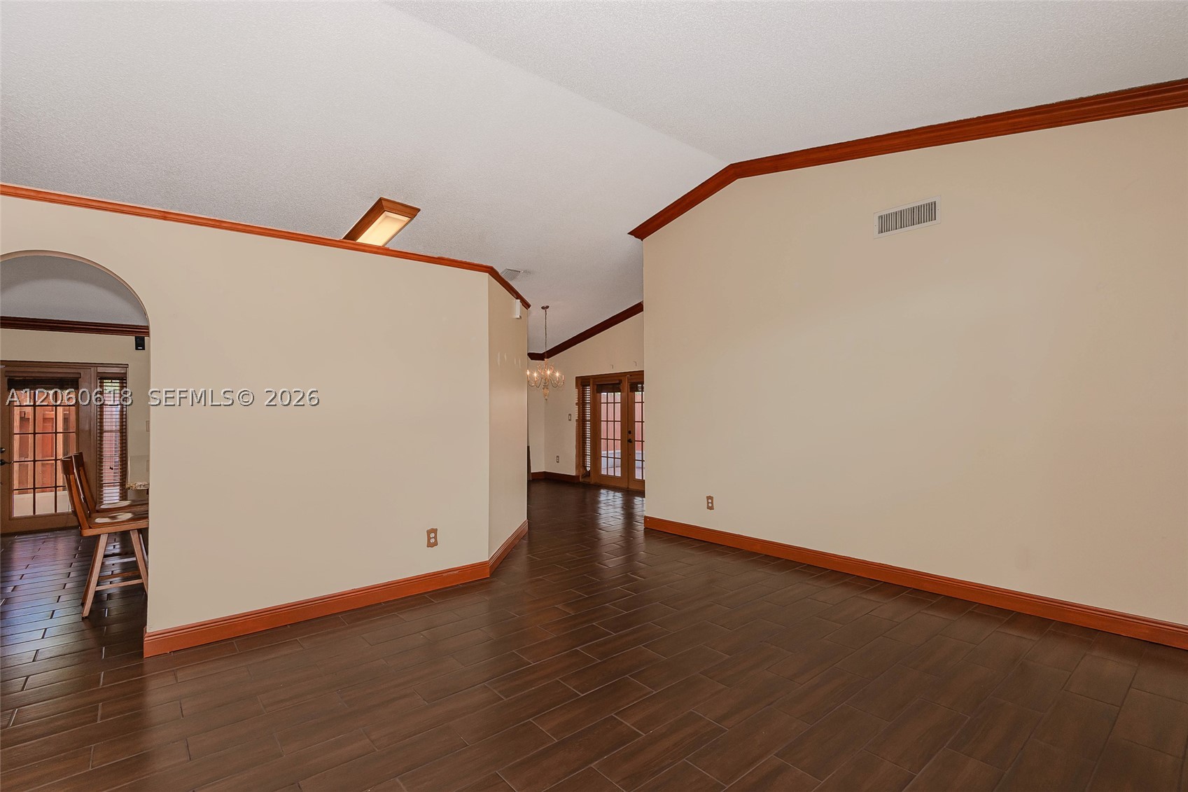 WOODS LAKE - Residential