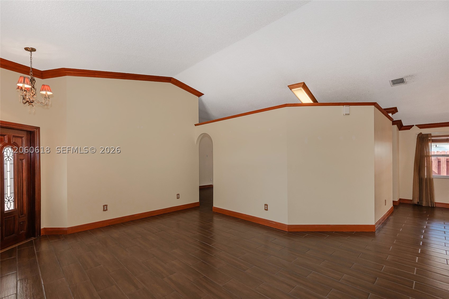 WOODS LAKE - Residential
