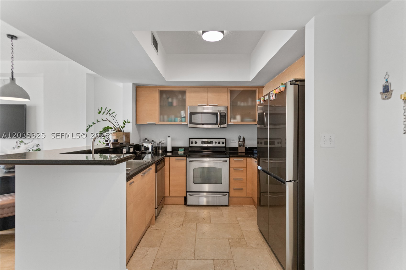 Hollywood Station - Residential