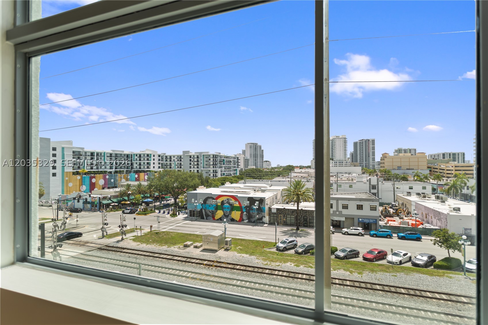 Hollywood Station - Residential