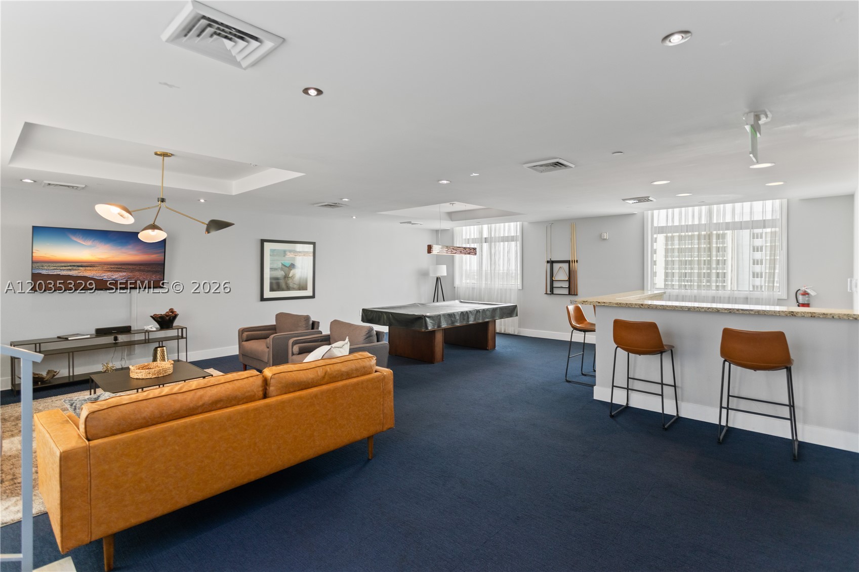 Hollywood Station - Residential
