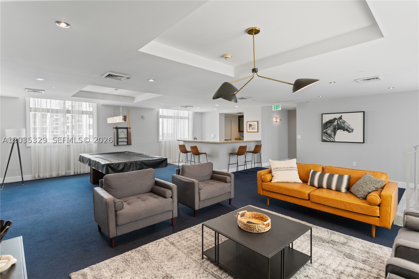 Hollywood Station - Residential