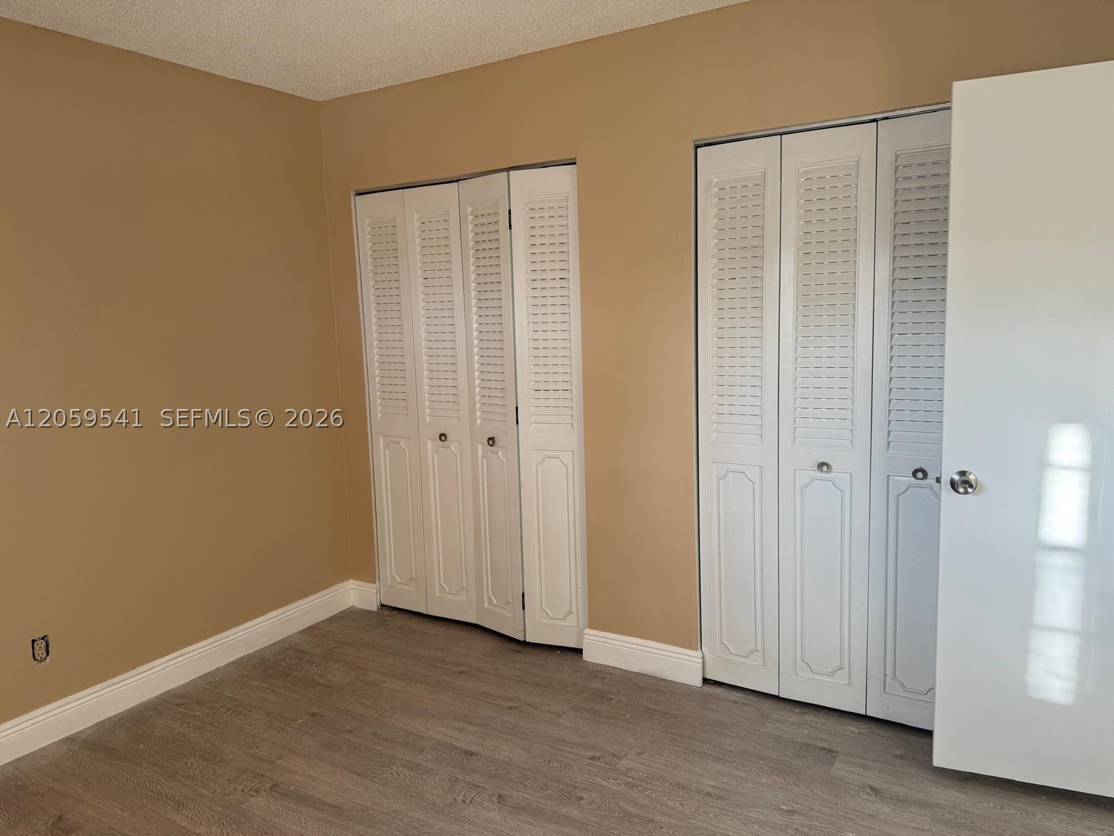 ORIOLE GOLF & TENNIS CLUB - Residential