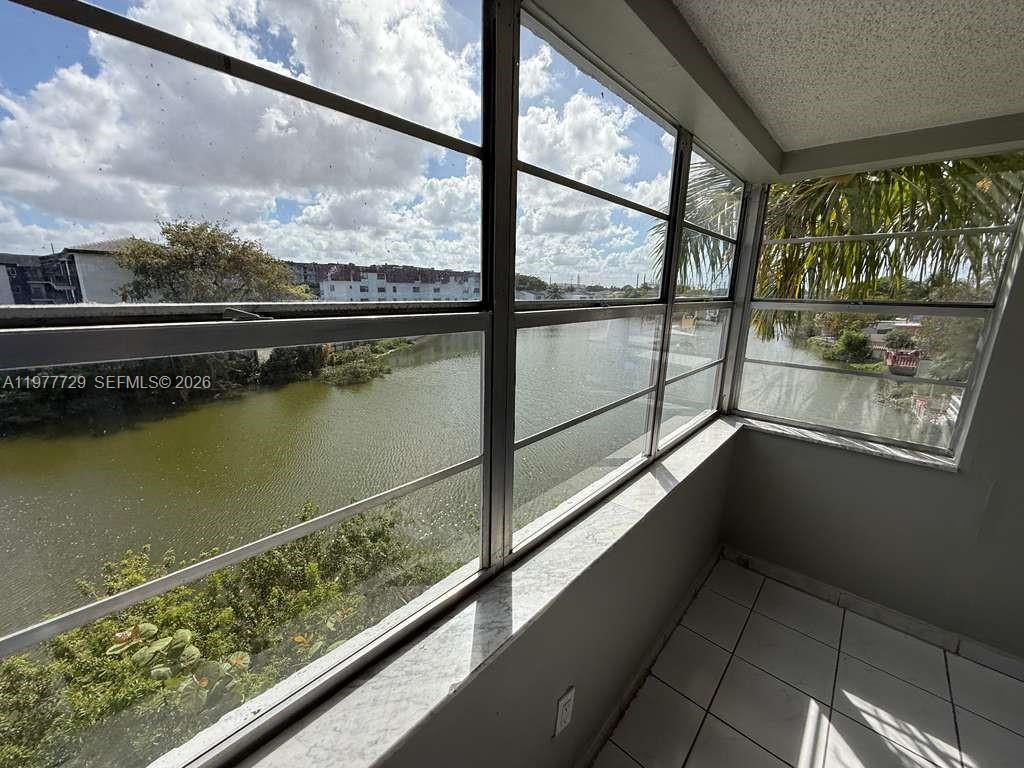 REGENCY COVE CONDO - Residential Lease