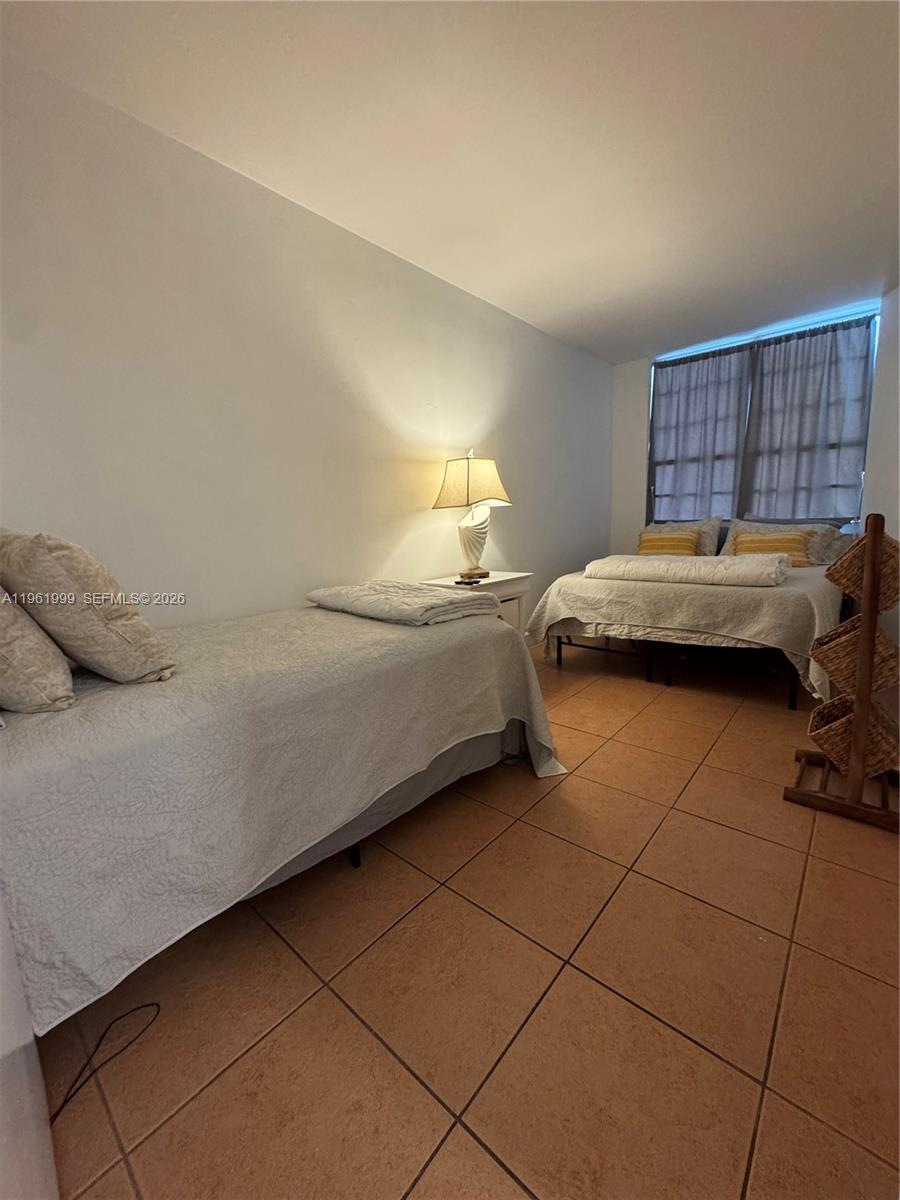 THE DECOPLAGE CONDO - Residential