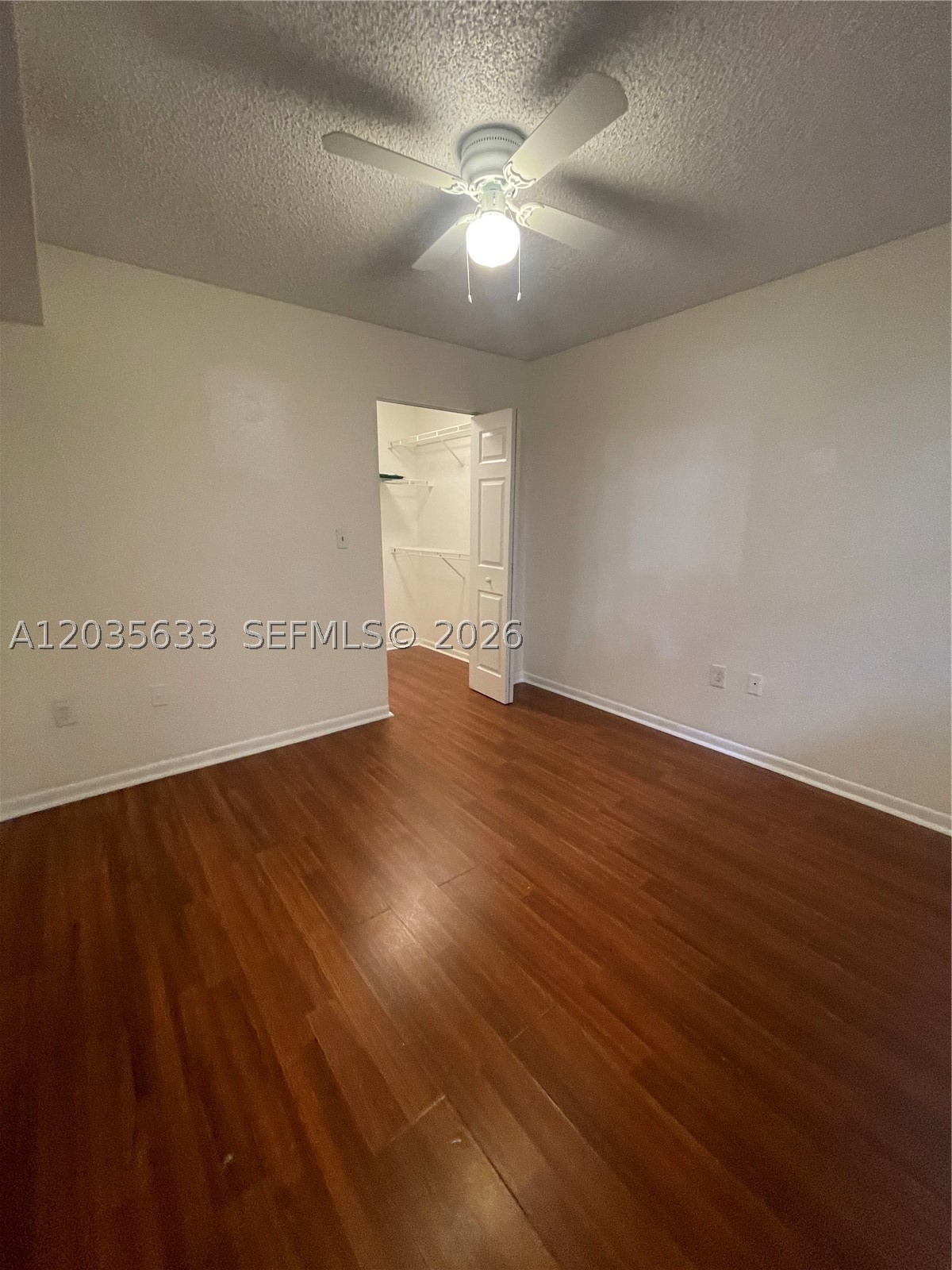 LAKEVIEW CLUB CONDO - Residential Lease
