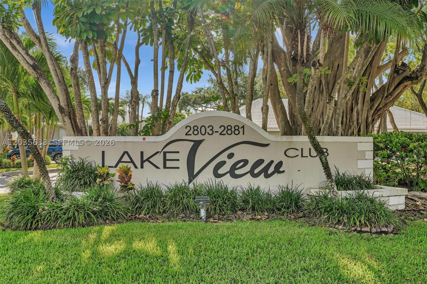 LAKEVIEW CLUB CONDO - Residential Lease