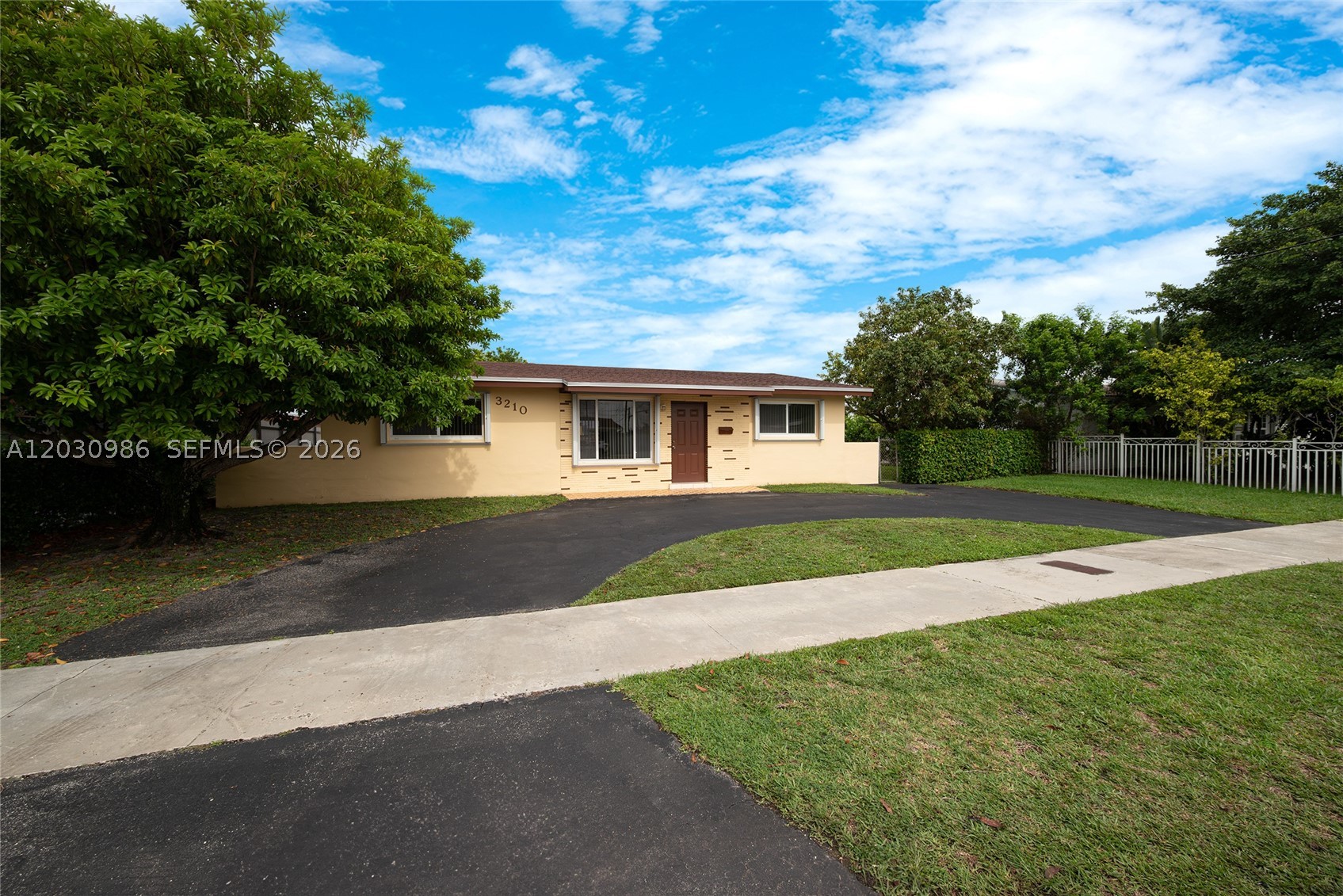 CORAL GLADE HEIGHTS - Residential