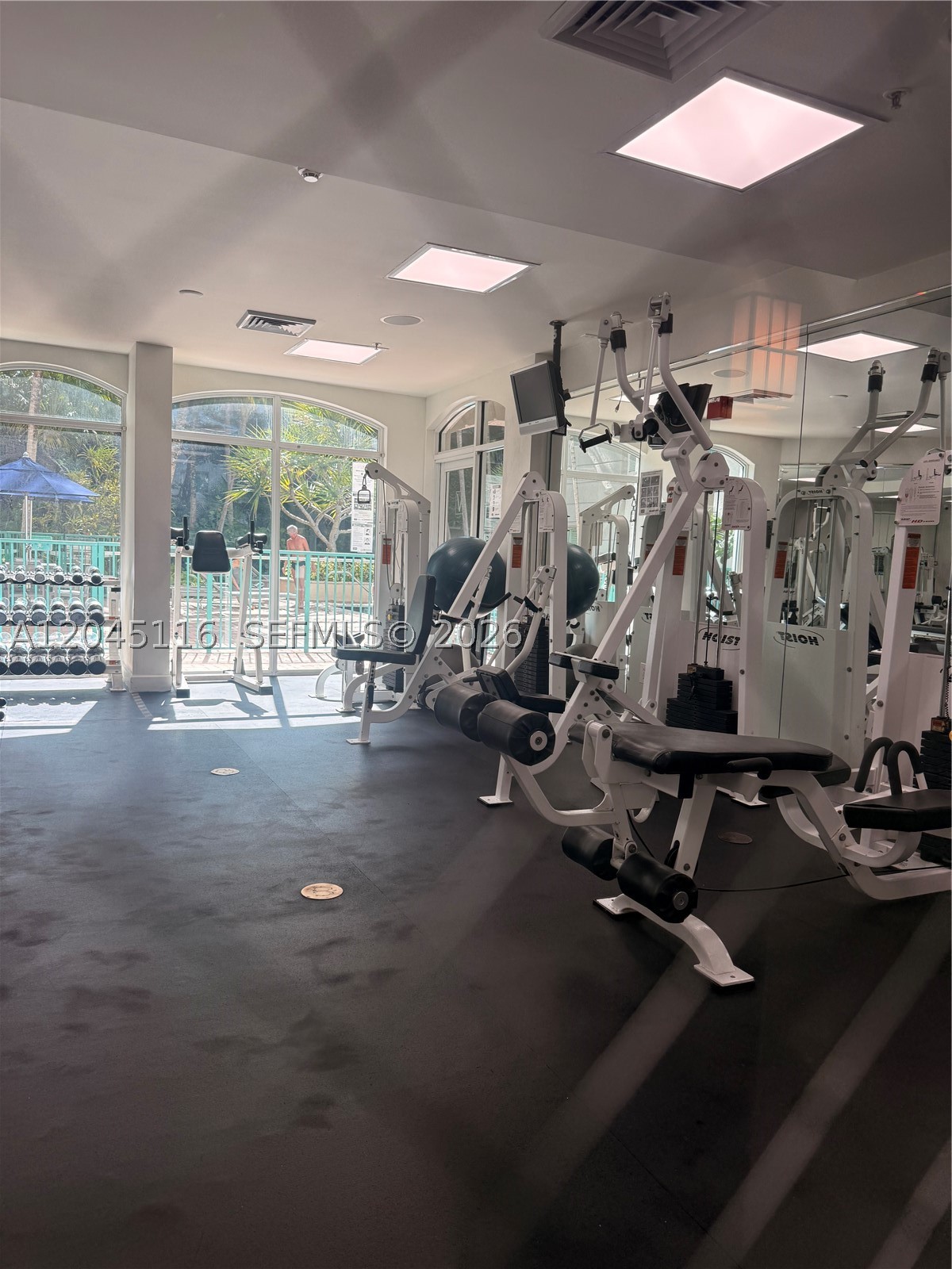 VALENCIA CONDO - Residential