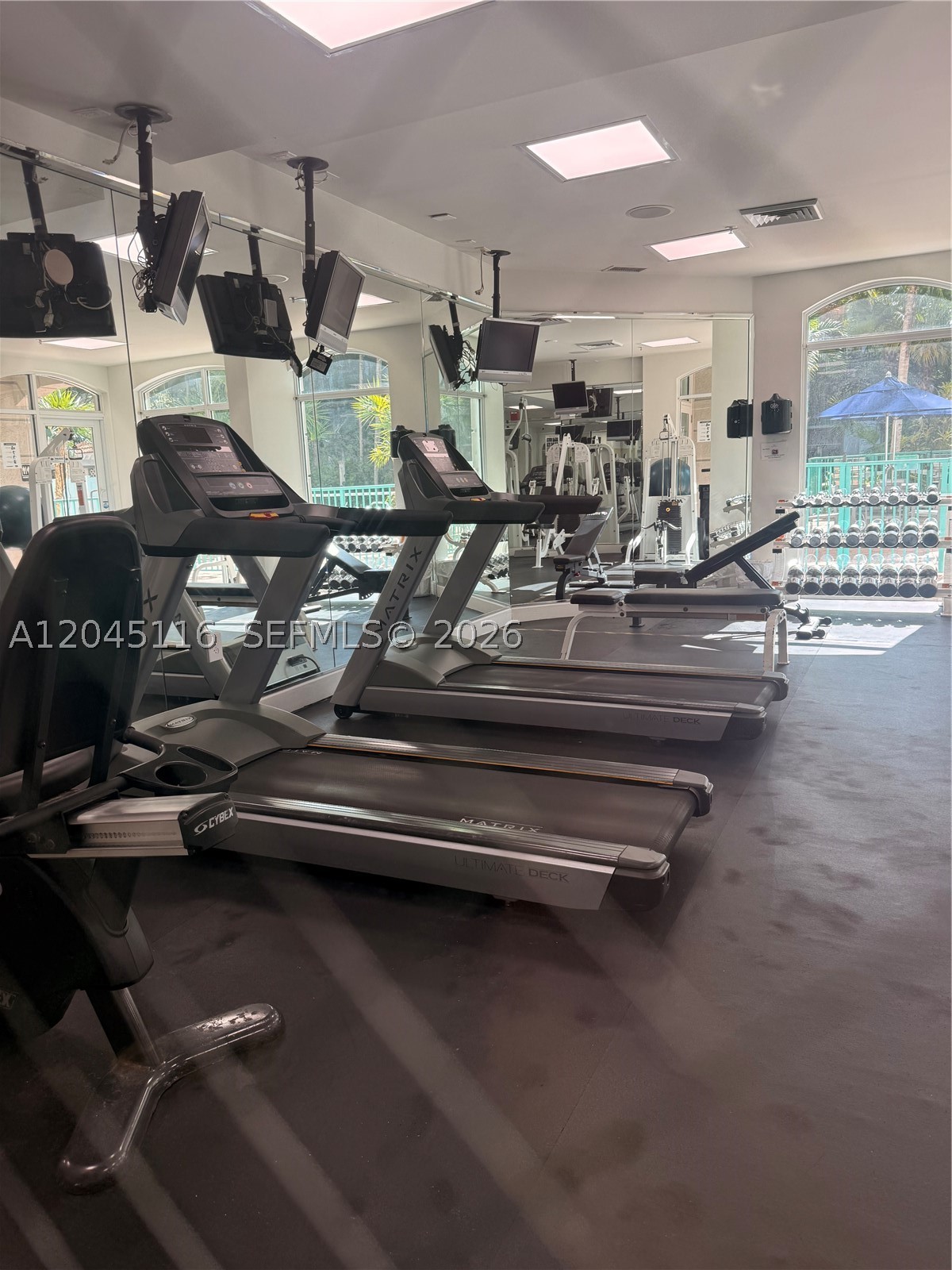 VALENCIA CONDO - Residential