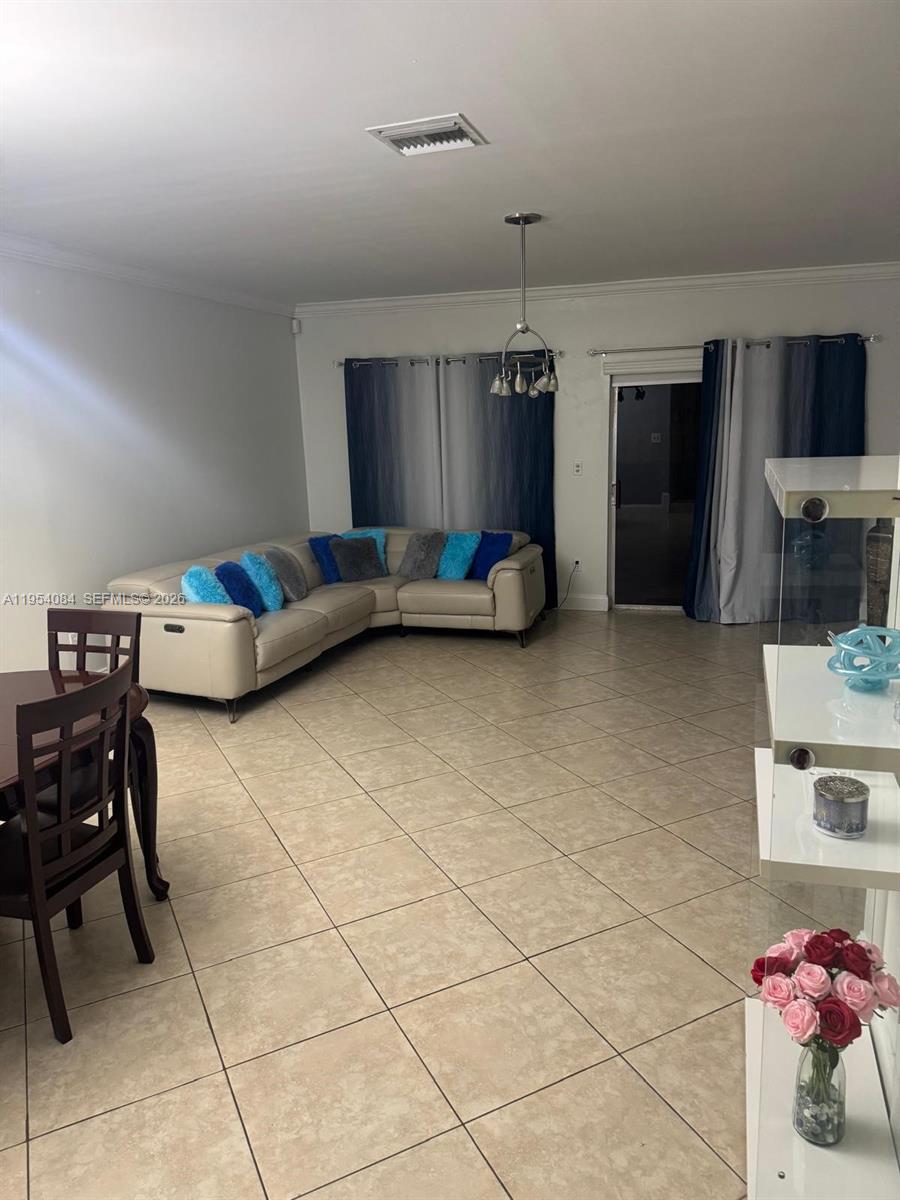 CENTRE COURT CONDO - Residential