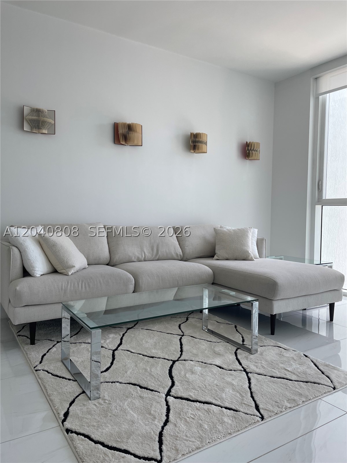VIZCAYNE NORTH CONDO - Residential Lease