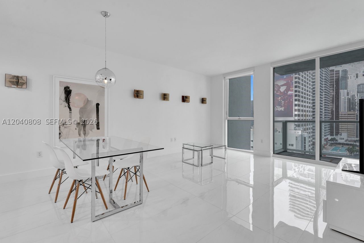 VIZCAYNE NORTH CONDO - Residential Lease