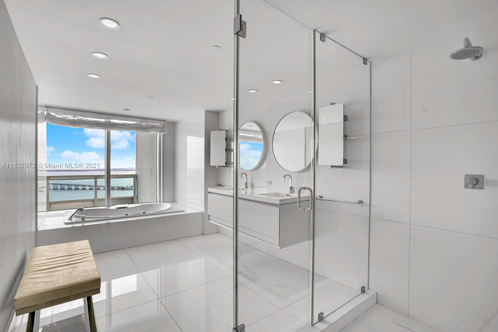 SANTA MARIA CONDO - Residential