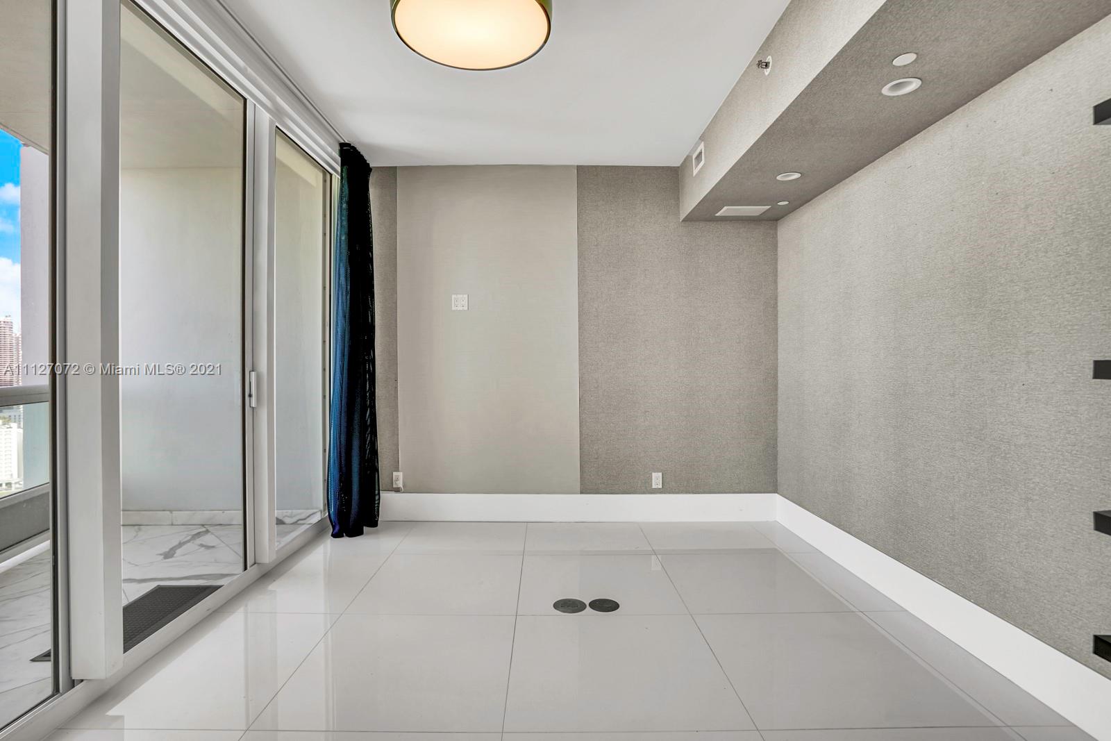 SANTA MARIA CONDO - Residential