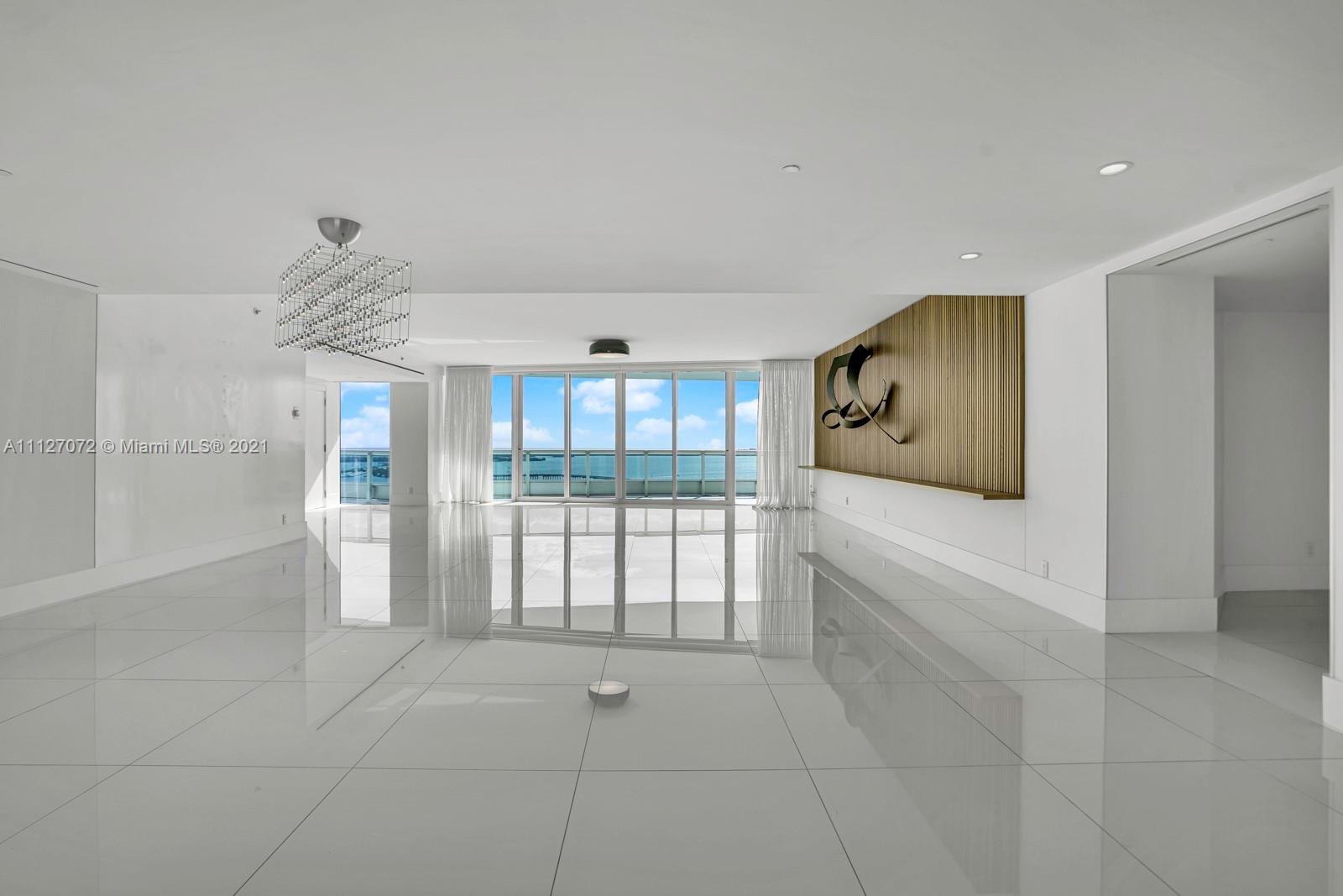 SANTA MARIA CONDO - Residential