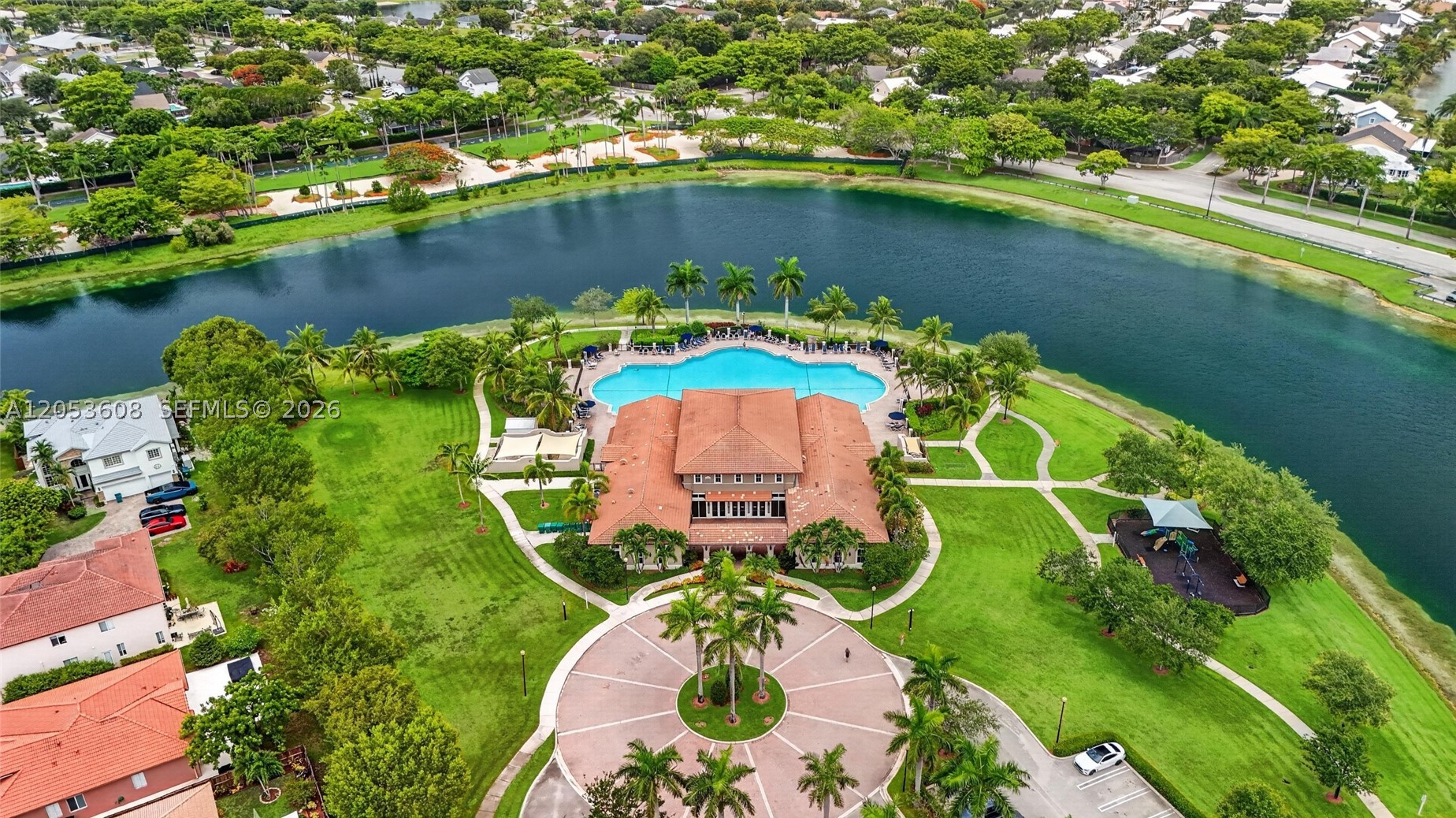 LAKES BY THE BAY EVE REPL - Residential