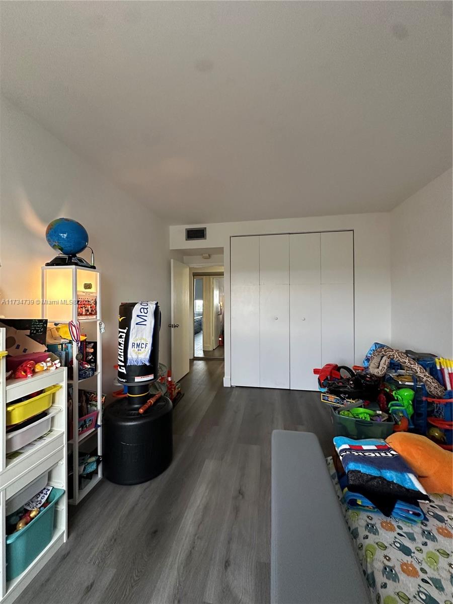 PARKVIEW POINT CONDO - Residential