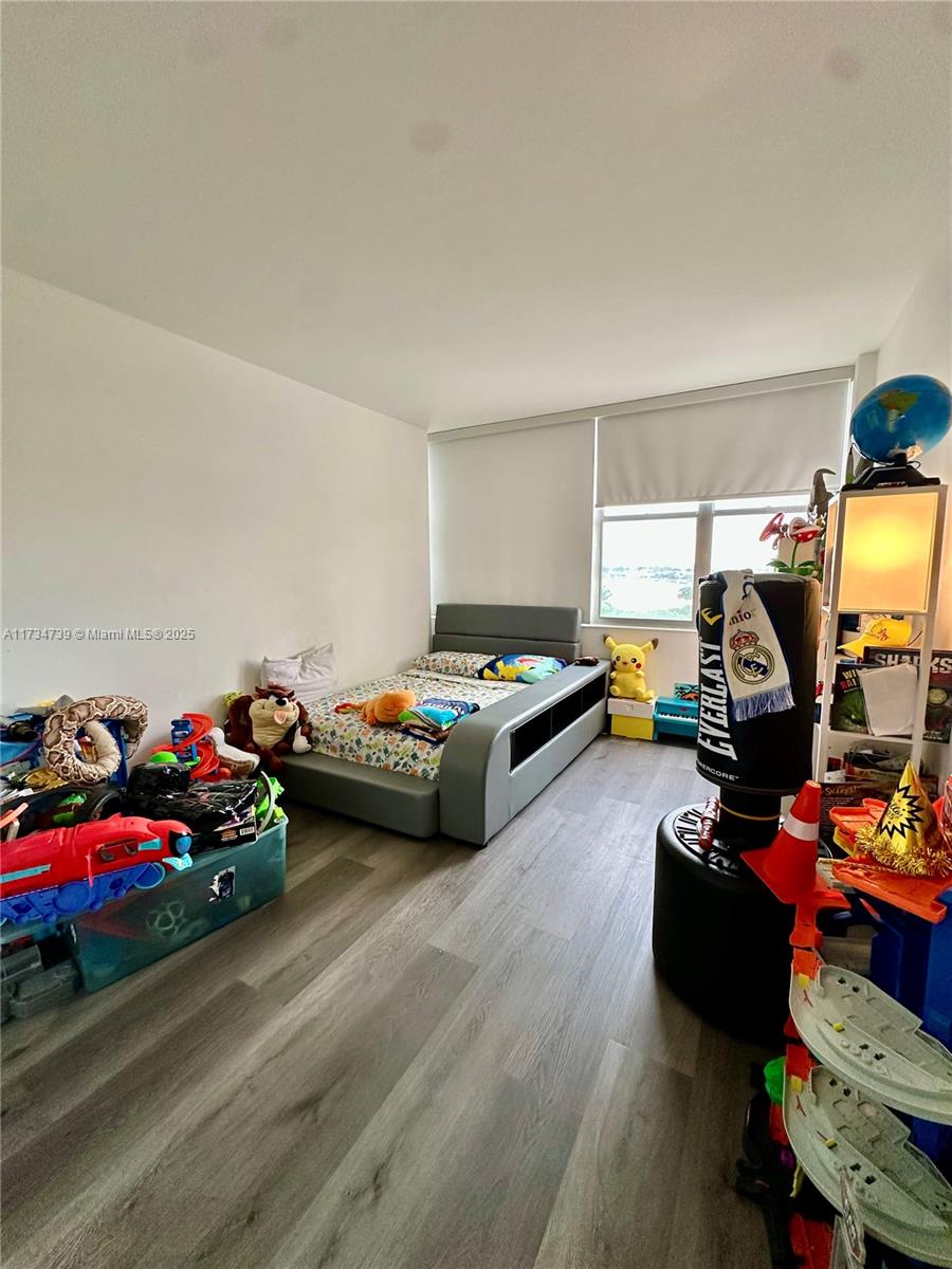 PARKVIEW POINT CONDO - Residential