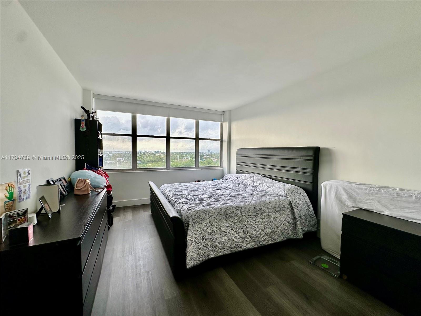 PARKVIEW POINT CONDO - Residential