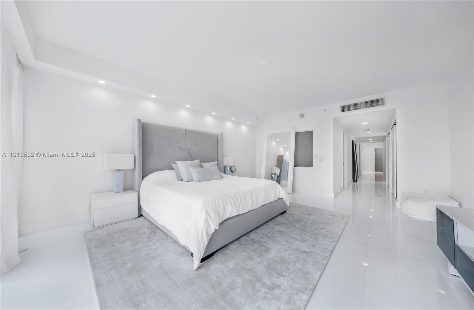 ARTECH RESIDENCES AT AVEN - Residential