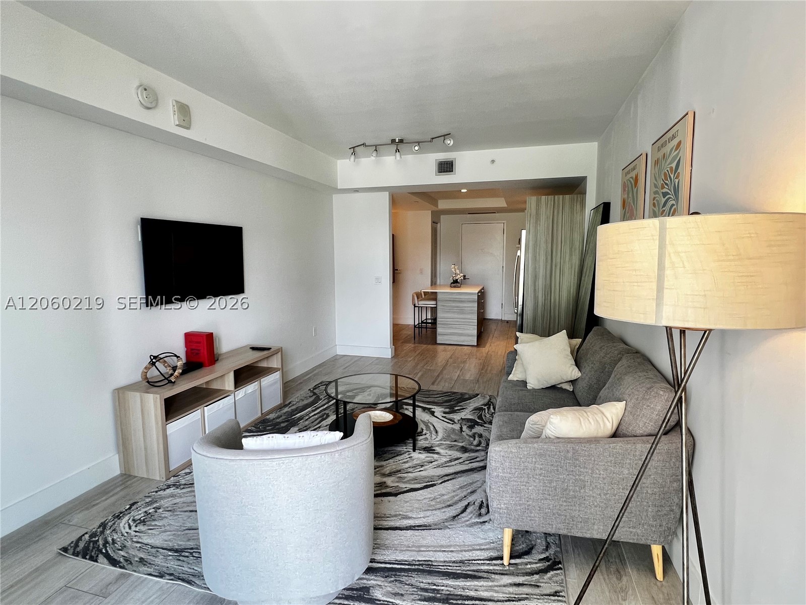 3401 MIDTOWN CONDO - Residential