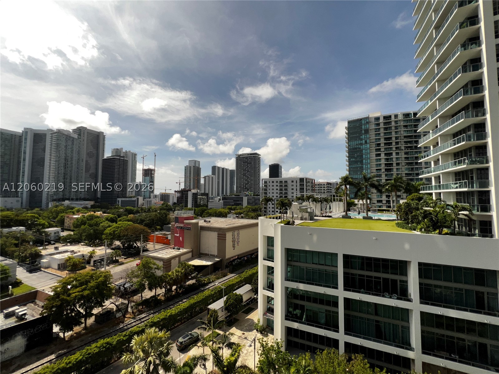 3401 MIDTOWN CONDO - Residential