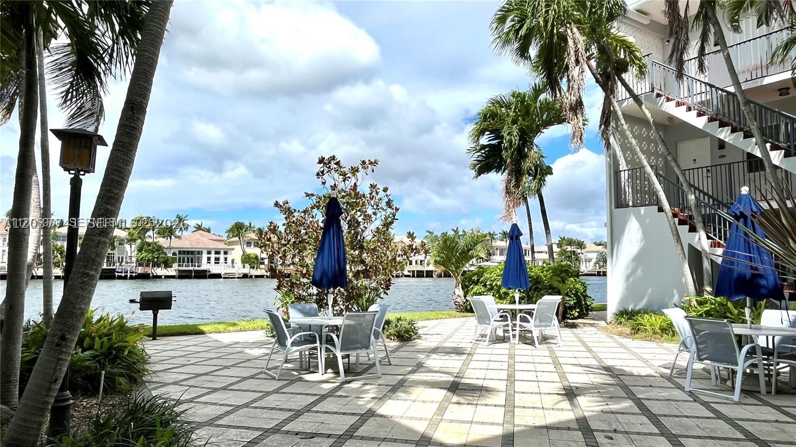 WATERWAY @ HOLLYWOOD BEAC - Residential