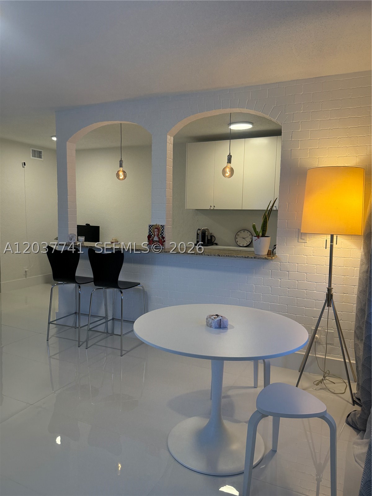 WATERWAY @ HOLLYWOOD BEAC - Residential
