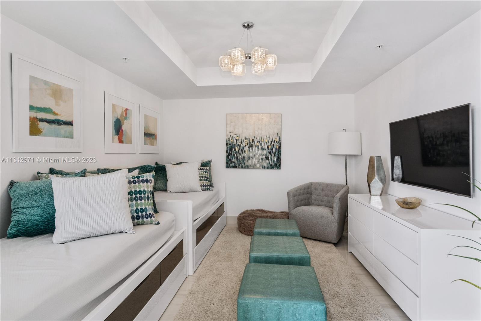 MARINA PALMS RESIDENCES S - Residential Lease