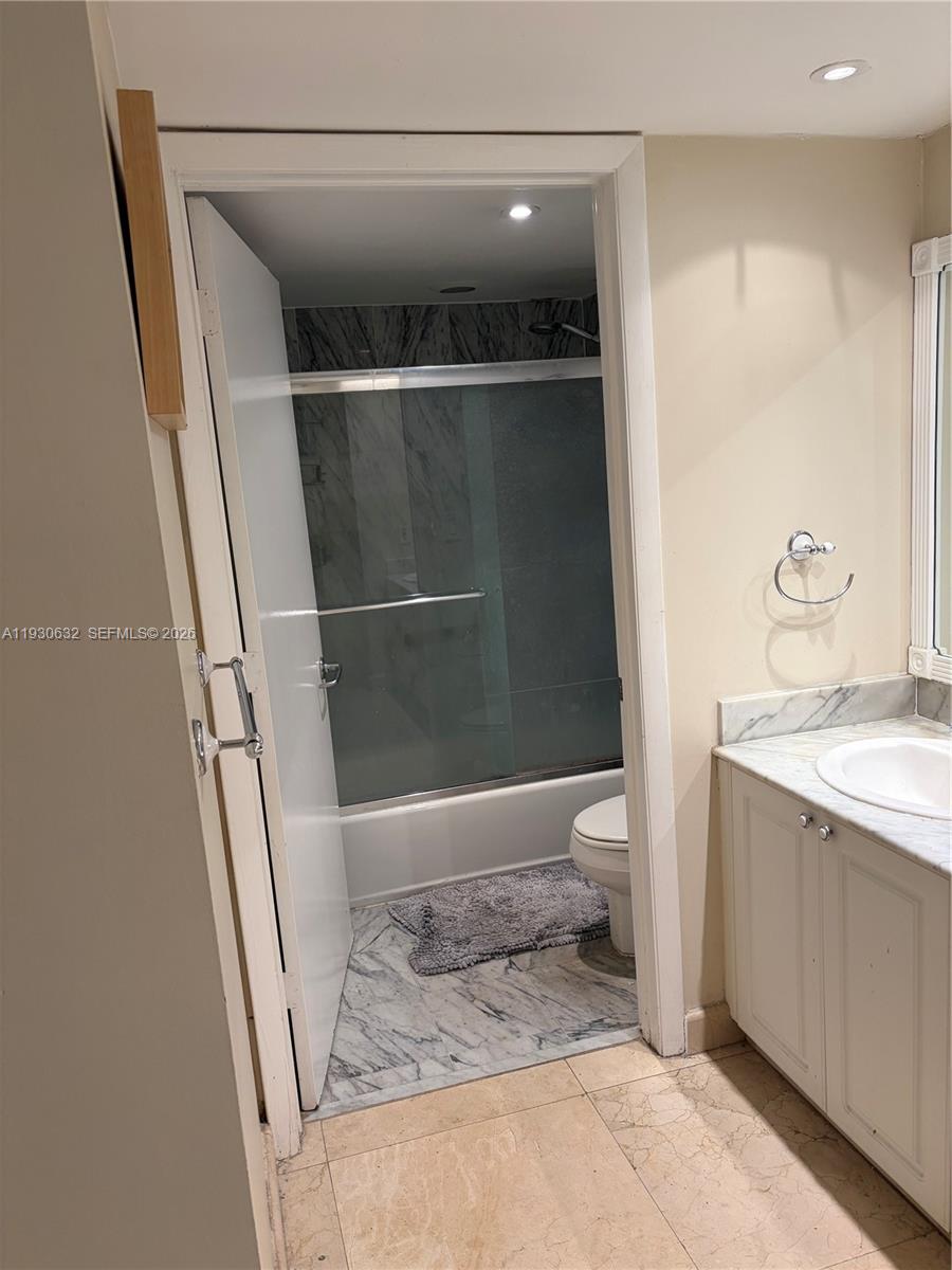 RIMINI BEACH CONDO - Residential