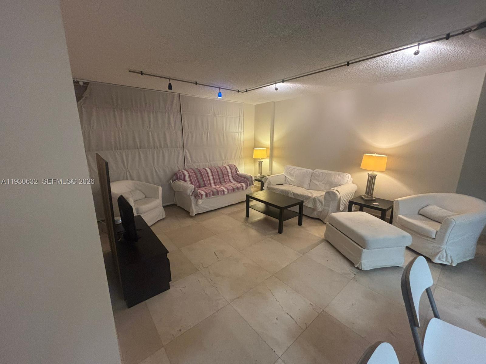 RIMINI BEACH CONDO - Residential