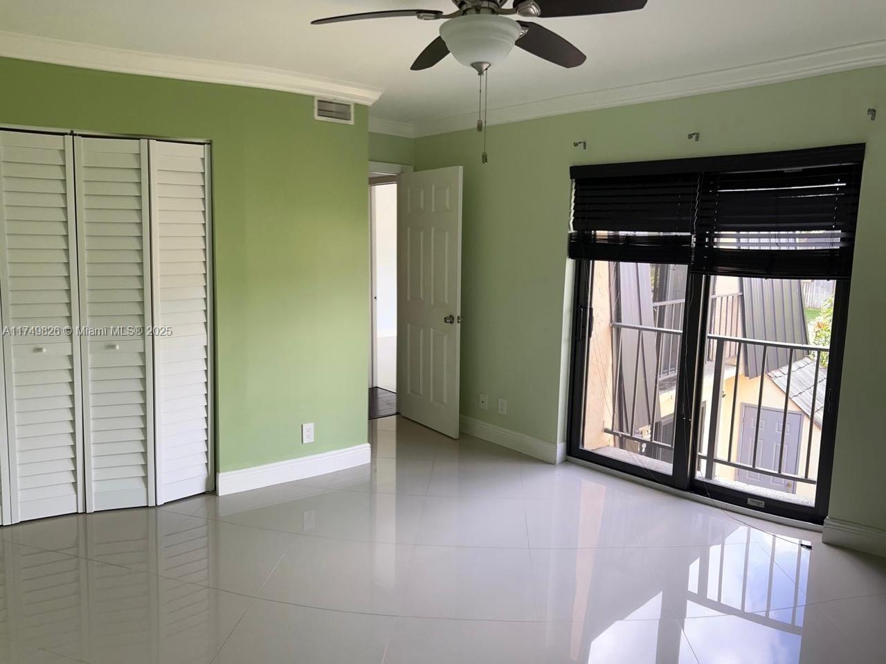 WATERSIDE ESTATES - Residential