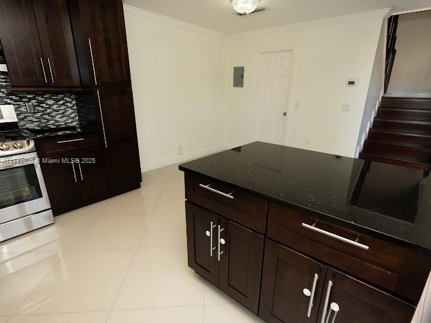 WATERSIDE ESTATES - Residential