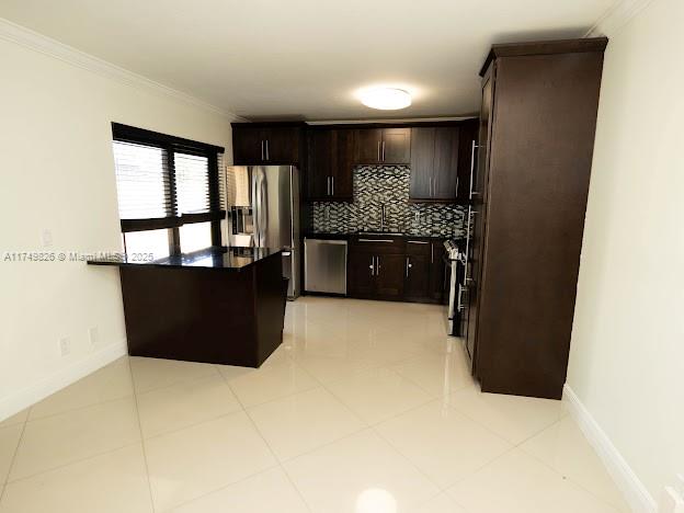 WATERSIDE ESTATES - Residential