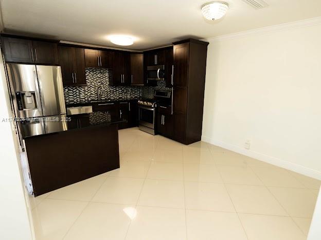 WATERSIDE ESTATES - Residential