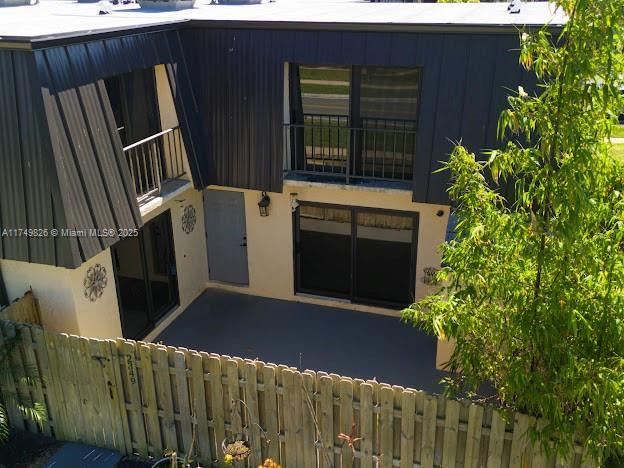 WATERSIDE ESTATES - Residential