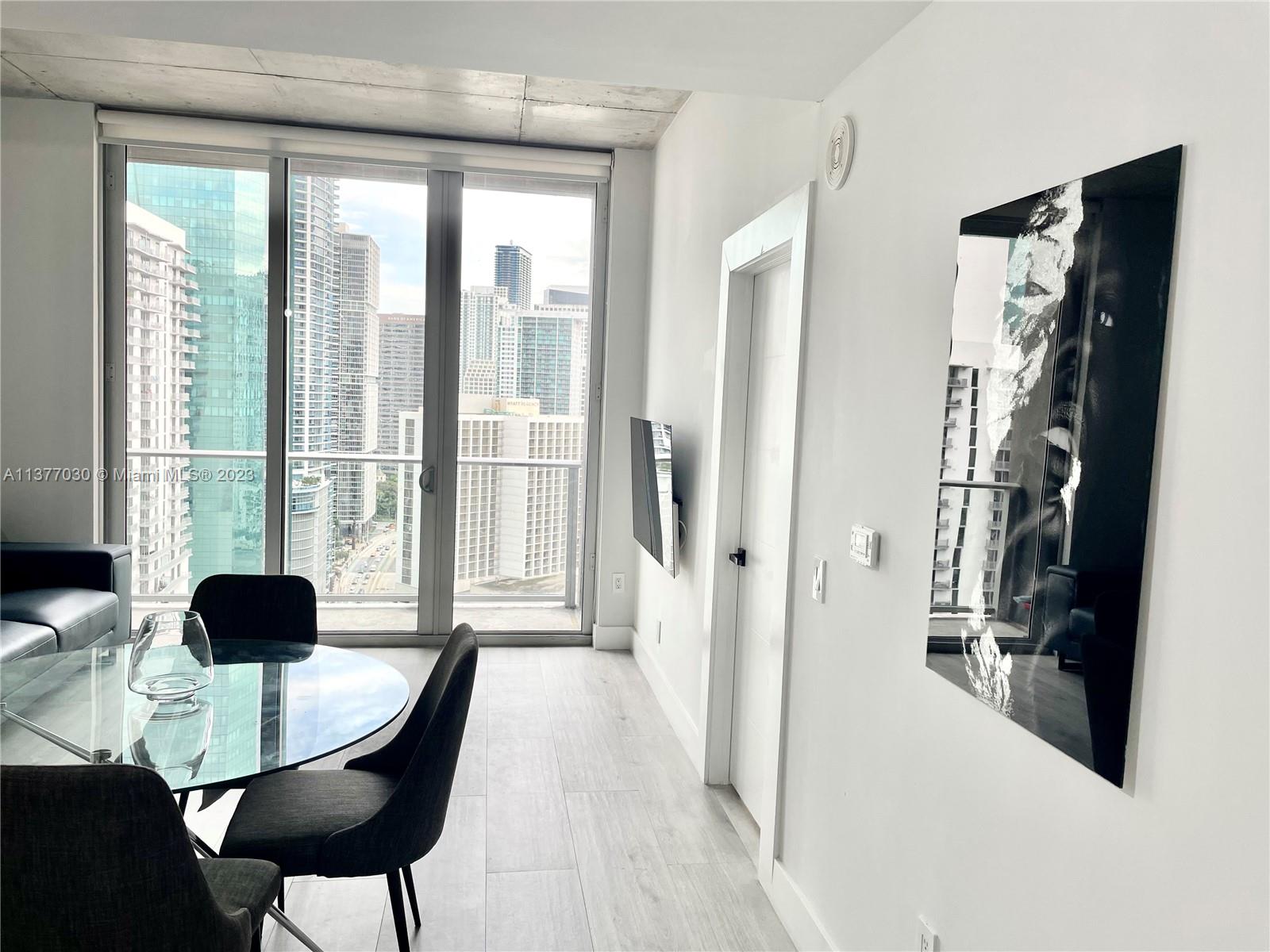 CENTRO CONDO - Residential Lease