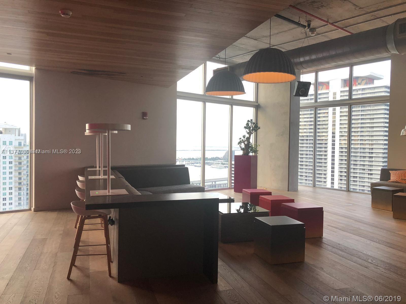 CENTRO CONDO - Residential Lease