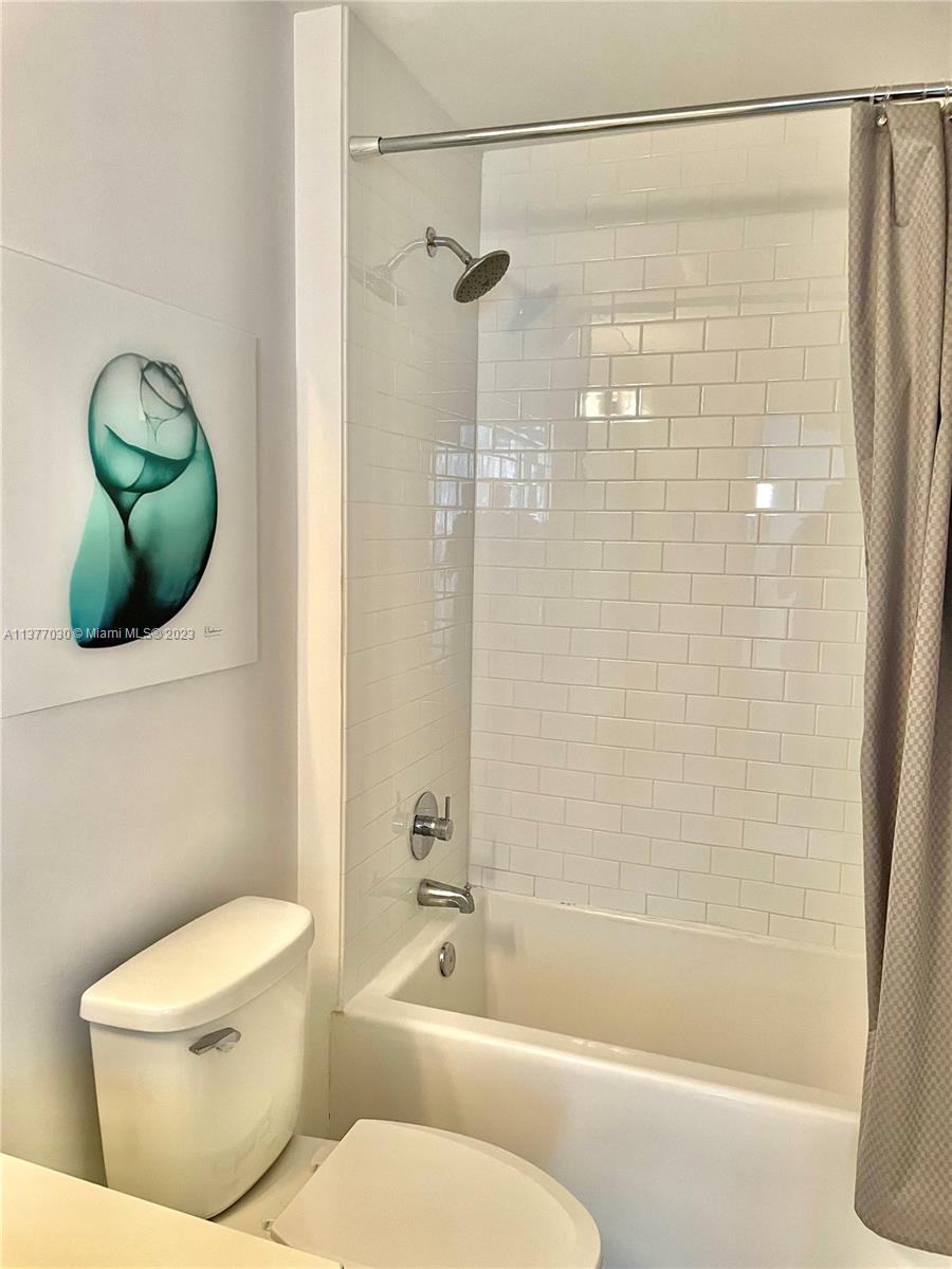 CENTRO CONDO - Residential Lease