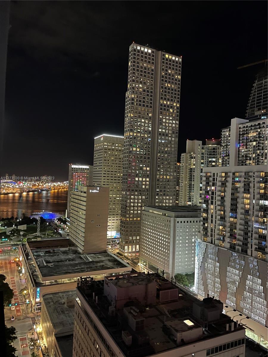 CENTRO CONDO - Residential Lease