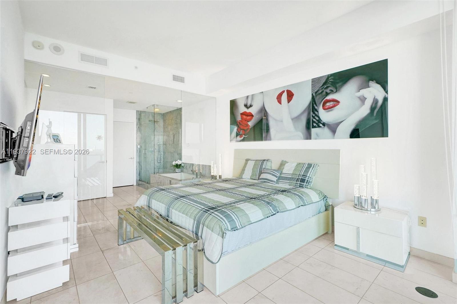 GRAN PARAISO CONDO - Residential