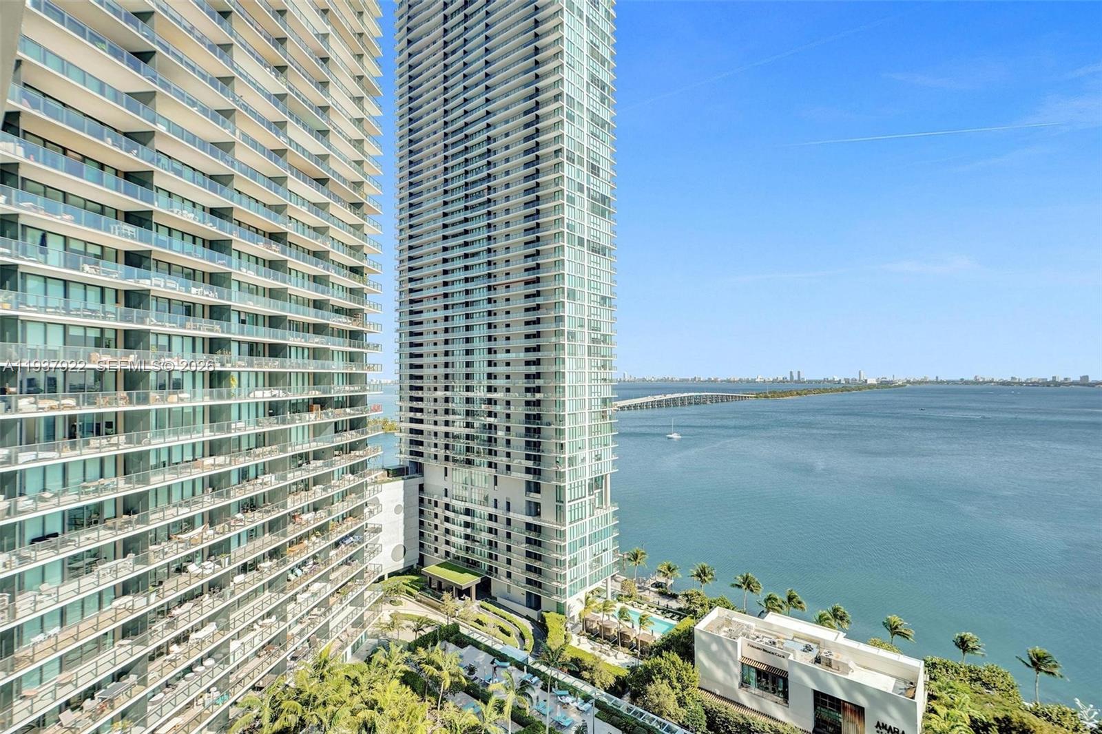 GRAN PARAISO CONDO - Residential